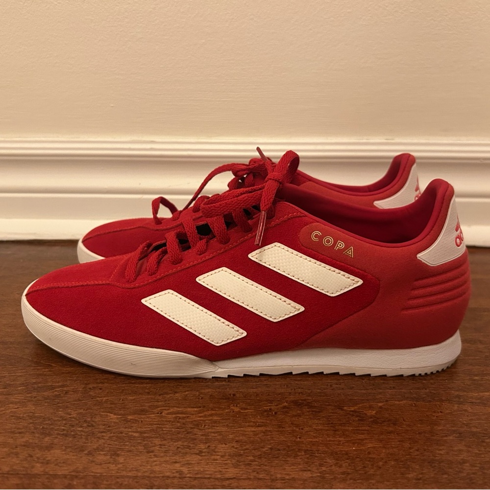 Adidas Sneakers